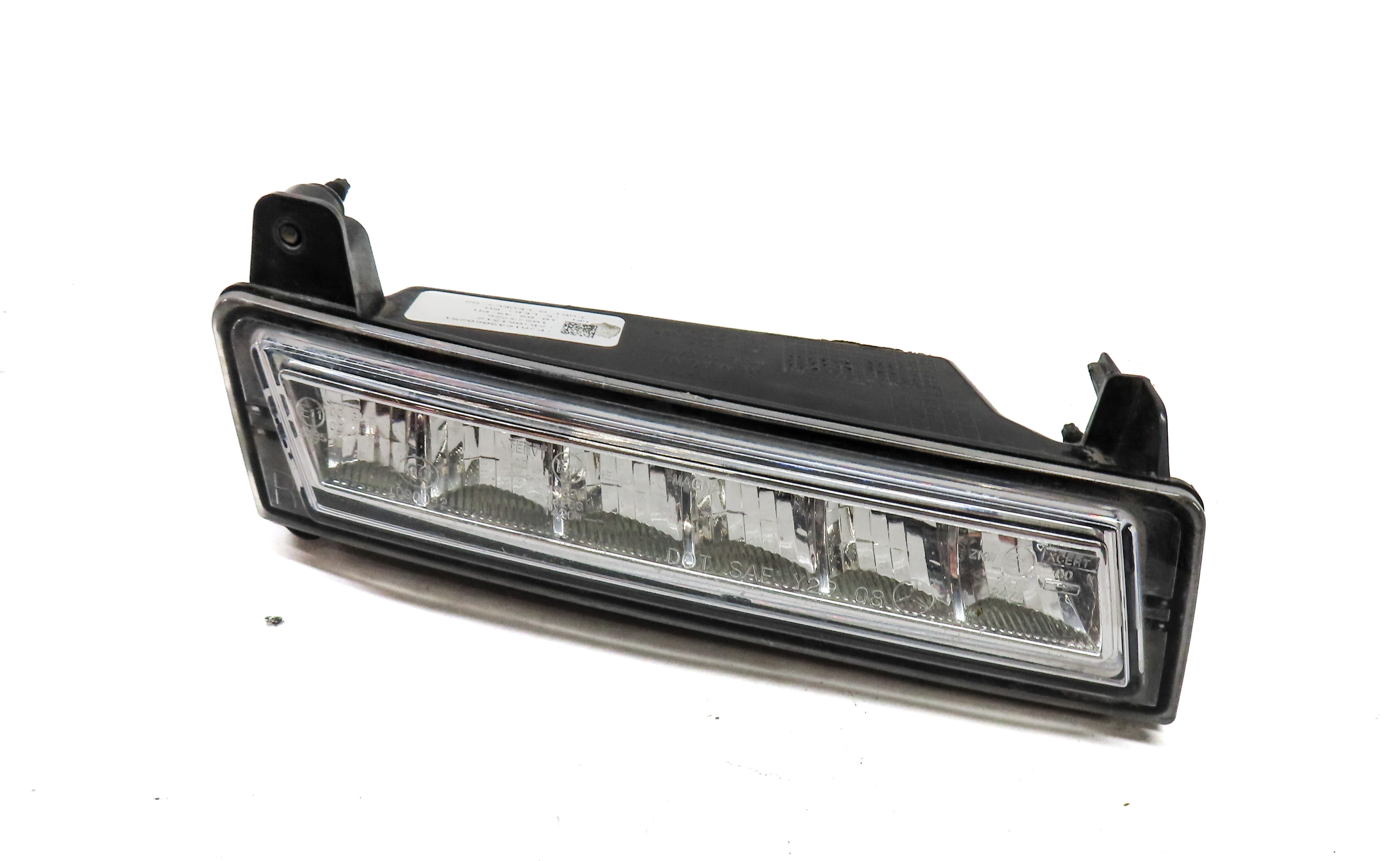 10-12 MERCEDES GL550 GLK350 (X164 X204) RIGHT FRONT PASSENGER LED FOGLIGHT LAMP — exact item pictured